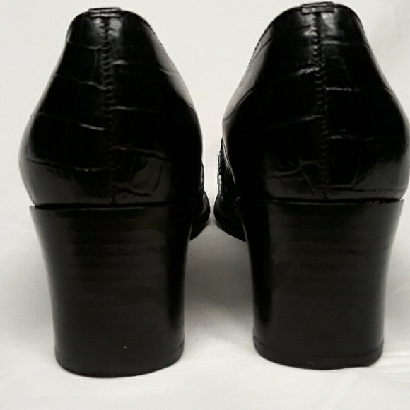 Bandolino Black Leather Croc Print Loafers - Picture 4 of 4